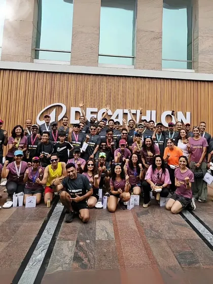 A tribe forged in sweat. This is the victorious crew from Fatigue Training 4.0, a six-week running festival I created in partnership with Decathlon. We don't just run; we build a community of warriors who celebrate the grind together.