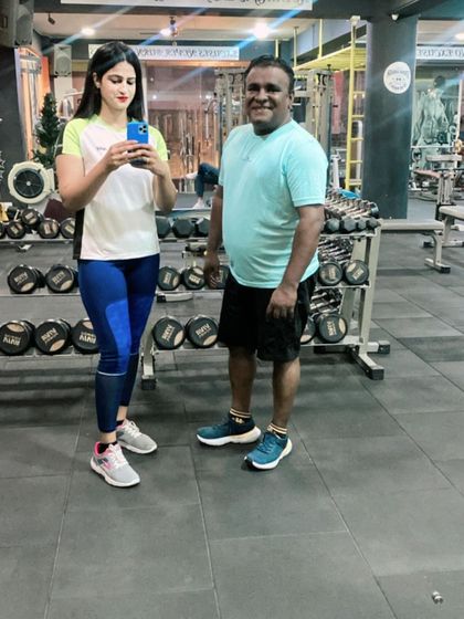 Another shot with actor Mithra. It's motivating for everyone in the gym to see well-known personalities putting in the same hard work.