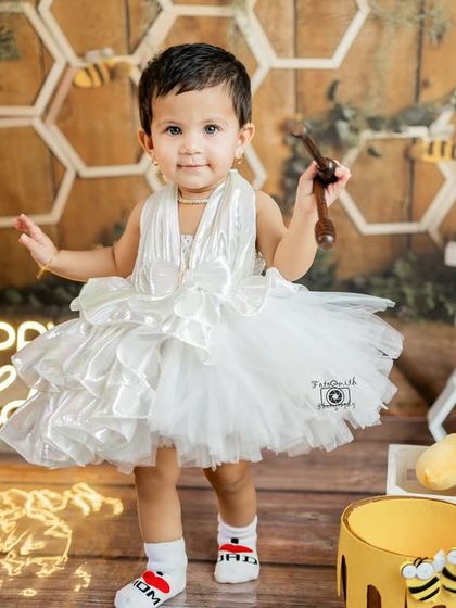 First Birthday & Cake Smash photo 6