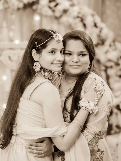 Bow & Gown Studio - Wedding Photography Family, Friends & Laughter photo 6