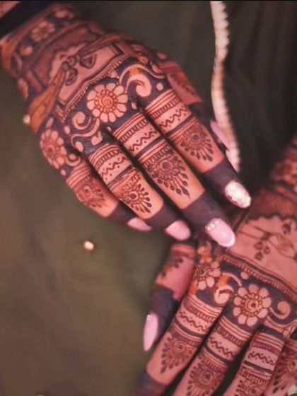 Priya Verma - Bridal & Wedding Mehndi Mehndi for Your Friends & Family photo 22
