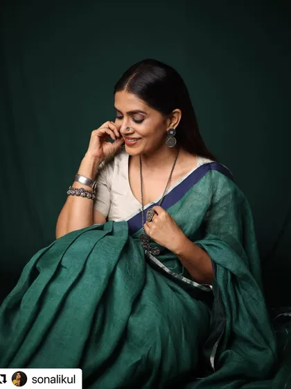 Styling the wonderfully talented Sonali Kulkarni is always a joy. For this look, we chose a beautiful green linen saree from Anavila, paired with earthy silver jewelry from Sangeeta Boochra. The goal was to create a look that felt both elegant and grounded, reflecting her natural grace.