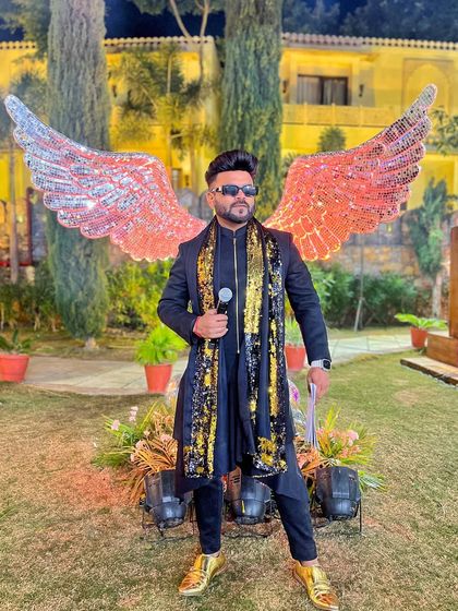 The Showman's Wardrobe photo 26