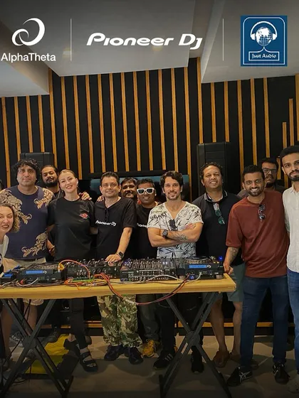 A fantastic group of artists and enthusiasts at our Goa workshop. I partner with local music schools and industry leaders to make each session unique and relevant to the local scene.