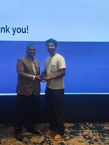 Receiving an award for my participation. I am grateful for opportunities to share insights that can help my colleagues manage difficult-to-treat conditions in their own practices.