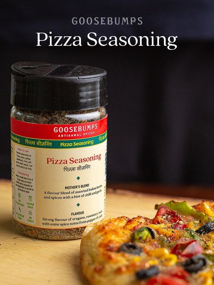 My Pizza Seasoning, a flavourful blend of Italian herbs and spices with a hint of chilli. It's the perfect finishing touch for a homemade pizza, adding that authentic pizzeria taste.