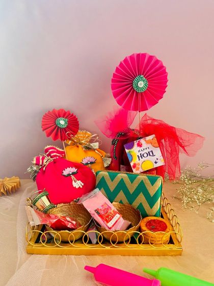 Vibrant Holi Hampers photo 11