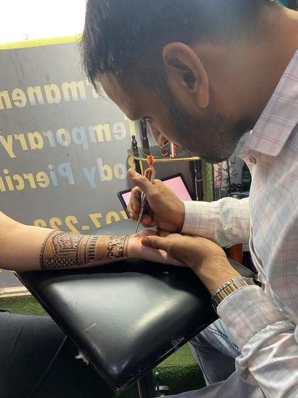 Umesh Kumar - Festival & Occasion Mehandi Meet the Artist & Our Team photo 7