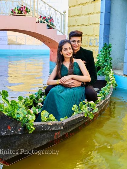 Innfinites Photography - Pre-Wedding Photoshoot & Film Venetian Charm & Colorful Canals photo 5