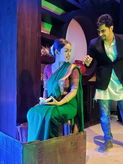 A beautifully composed scene from 'Khaamosh Adalat Jaari Hai'. We pay close attention to stagecraft, including set design and character positioning.