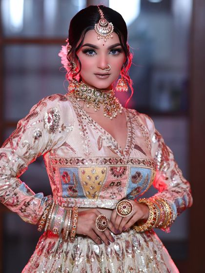 A final portrait of this stunning nude bridal look. It's modern, elegant, and absolutely timeless.