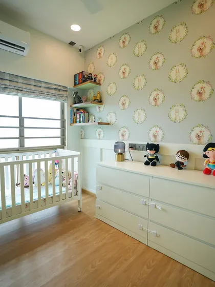 How cute is this custom dog-themed wallpaper? It adds a whimsical and personal touch to this nursery and kid's room.