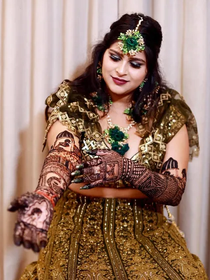 The bride showing off her detailed Mehndi design. I make sure to get shots that highlight the incredible artistry of the henna.