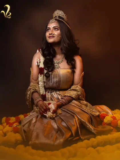 A contemplative look as Shailaputri, adorned with a flower garland. This styling choice connects her to purity and devotion, reflecting the values she represents.