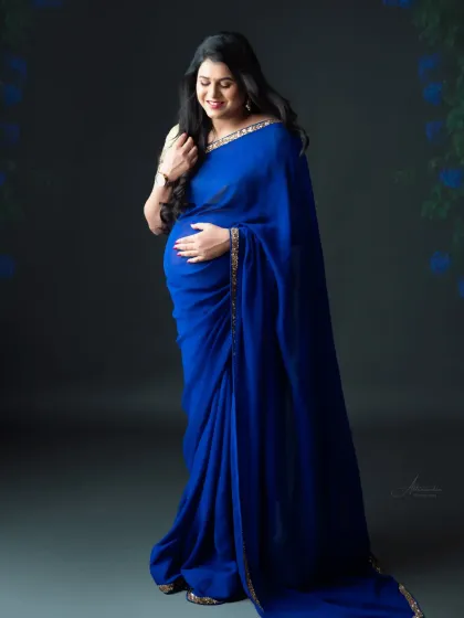 Abhinandan Photography - Maternity Photography Timeless Saree Portraits photo 4