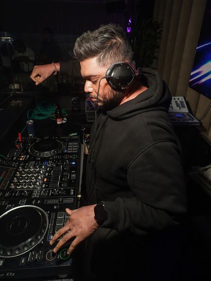 Behind the Decks: The Art of the Mix photo 27