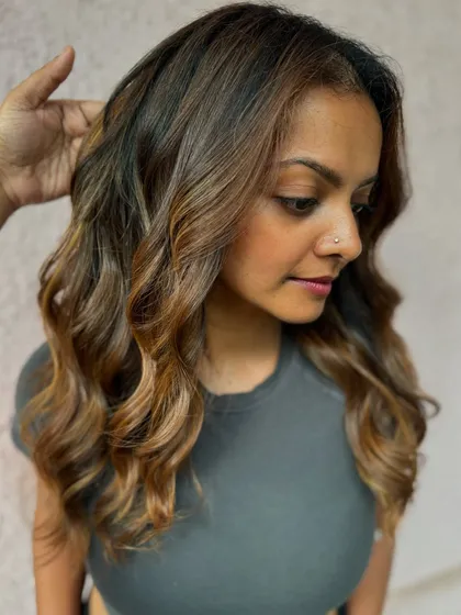 New year, new hair. We went for a beautiful balayage with warm, honey-brown tones to give her a fresh and vibrant look without using any bleach.