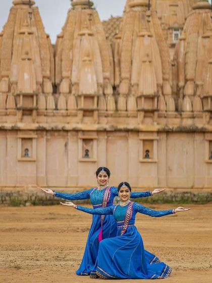 Adithi Ashok - Indian Classical & Fusion Dance Performances The Dancing Sisters: Kathak & Bharatanatyam Duets photo 32