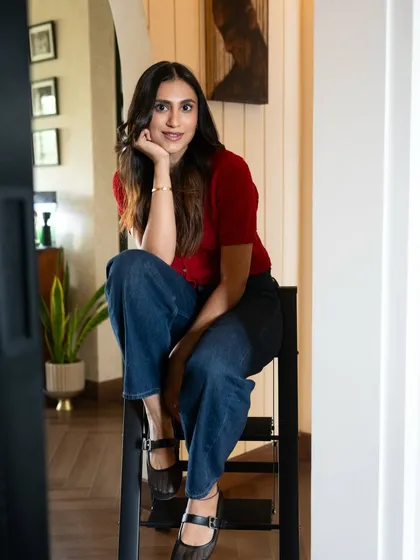 This is what a personal branding shoot is all about. I work with entrepreneurs and creators to capture their personality in a natural, inviting way, creating images that connect with their audience.