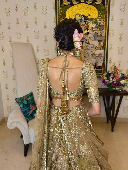 Elegant Buns & Updos photo 14