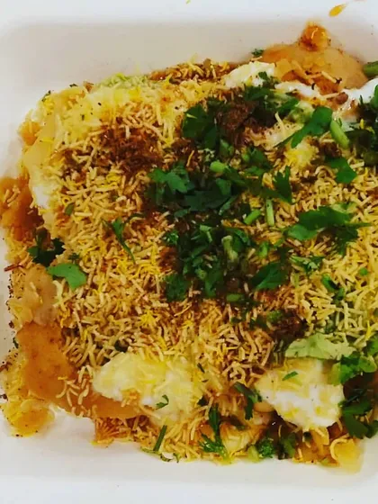 A mouth watering plate of mixed chaat, a perfect blend of sweet, spicy, and tangy flavours. My chaat counters are always a highlight at any celebration.