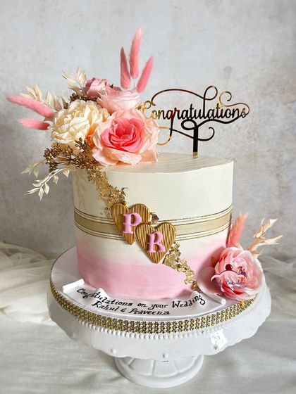 Tying the Knot: Wedding & Engagement Cakes photo 12