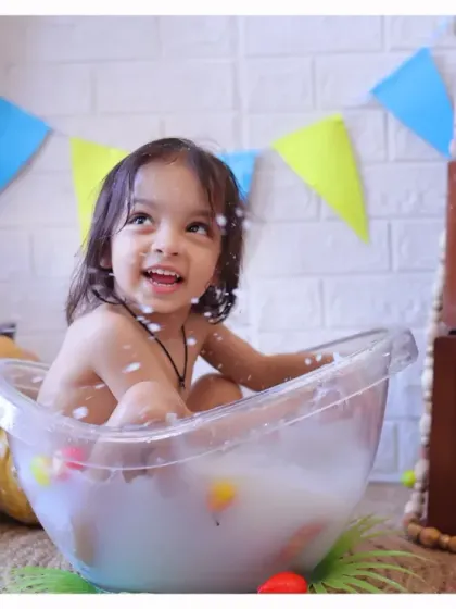 Splish, splash, it's a second birthday bath! Our tub splash sessions are a fun and unique way to celebrate a milestone, filled with bubbles and laughter.