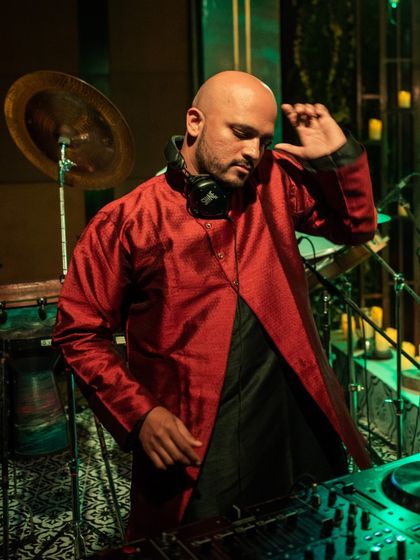 Shine HVK - DJ for Private & Corporate Events Behind The Decks photo 48