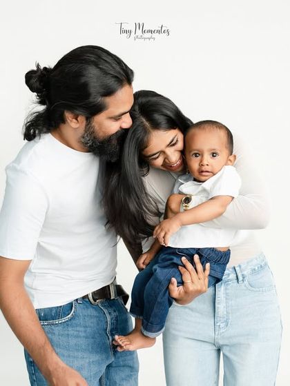 A sweet family cuddle. My goal is to create a relaxed environment where you can be yourselves and let your love shine through.