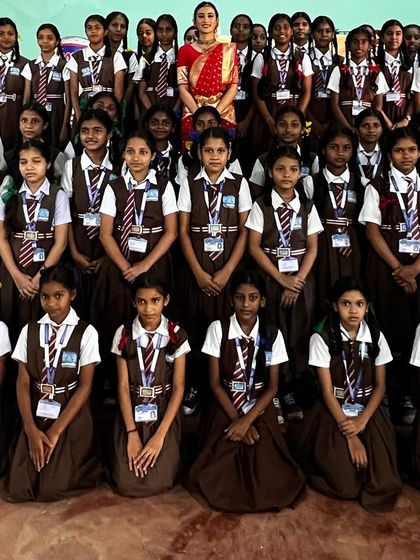 A group photograph with the wonderful students in Goa. It was a pleasure to share the art of Bharatanatyam with so many bright young minds.