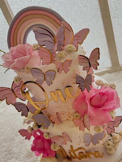 Drishtii Anandd - Custom Celebration Cakes Elegant & Floral Cakes photo 34