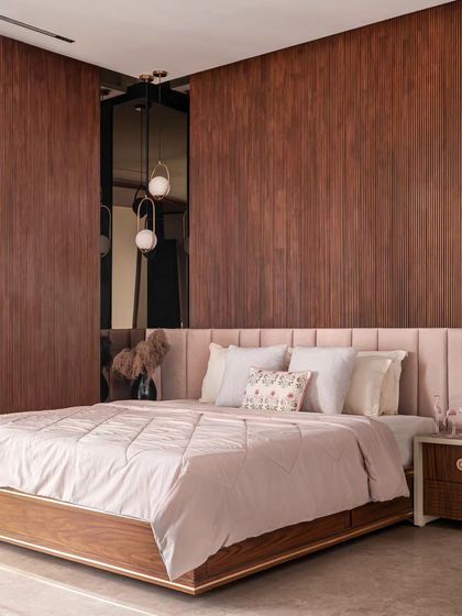 Tangram - Residential Architecture & Interior Design Bedrooms: Personal Sanctuaries photo 8