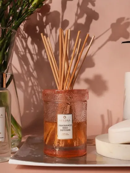 A curated selection from our extensive product portfolio, showcasing the diverse range of fragrances, colors, and designs we offer. Each image highlights the beauty and versatility of our candles, diffusers, and gift sets.