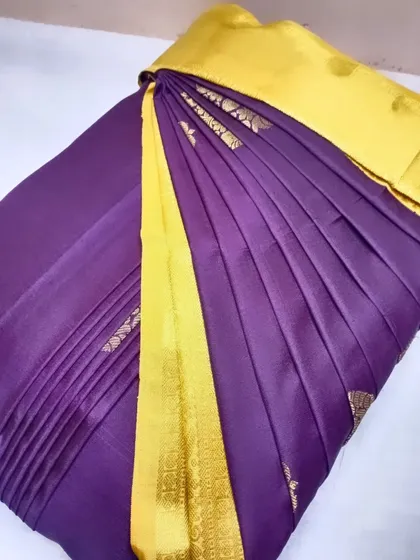 Believe me when I say you can drape this purple and yellow saree in less than 5 minutes.