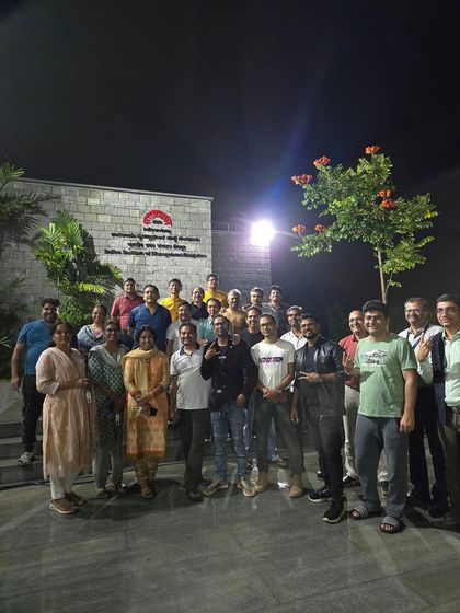 A group photo with the attendees after a rocking gig for the Indian Institute of Management (IIM), Bangalore.