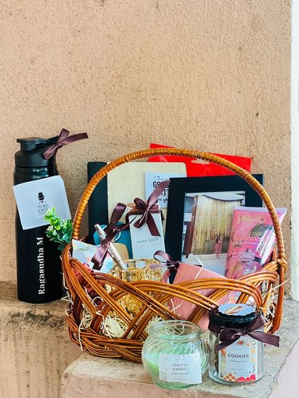 Gift Hamper - Corporate Gifting Employee Recognition & Farewell Gifts photo 20