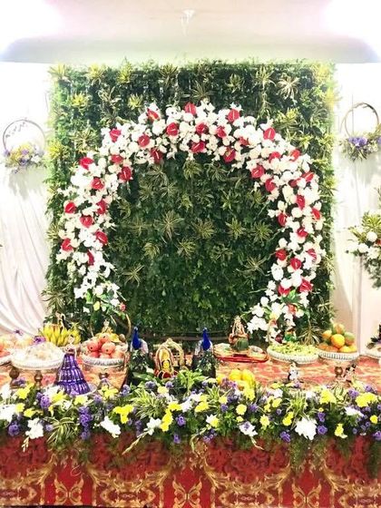 Siri - Custom Gift Hampers & Return Gifts Grand Event Displays photo 27