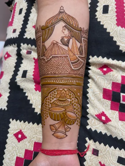 Another view of the armband, showing the clean application and detailed shading.