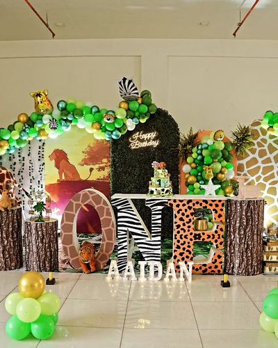 Themed Decorations