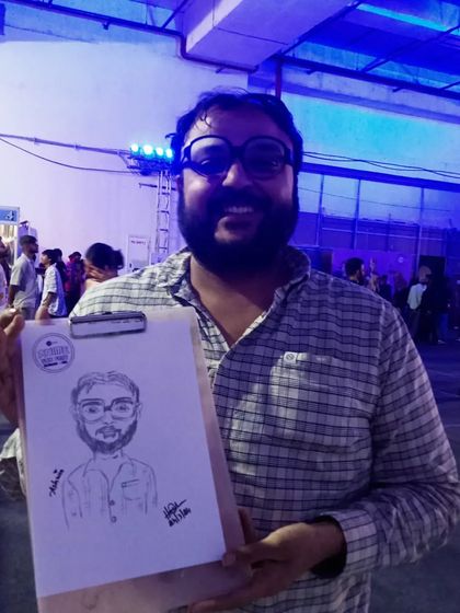 I met the founder of Noodle Panda at an event. It's always inspiring to meet fellow entrepreneurs and sketch them.