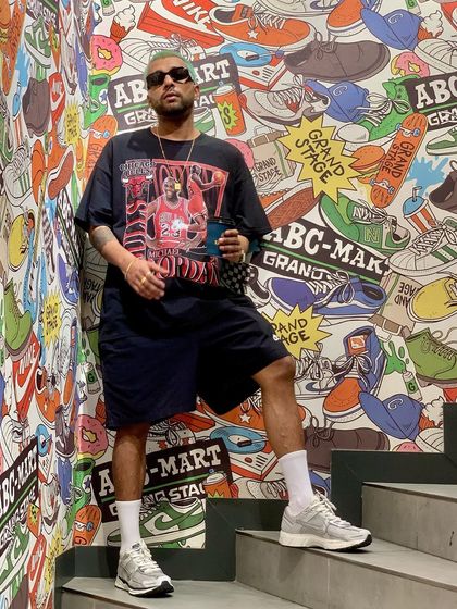 A quick fit check on the streets of Saigon, Vietnam. Loved the vibrant energy of the city.