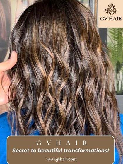 Because basic hair just isn’t in my vocabulary. This look features a beautiful blend of highlights that add texture and dimension.