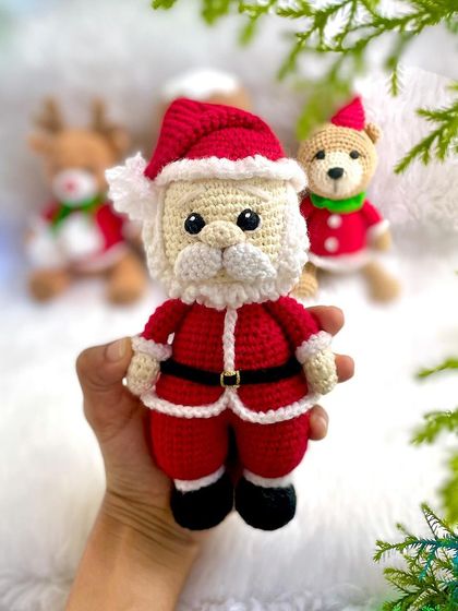 My Christmas collection is here! This festive set includes Santa Claus, a reindeer, a gingerbread man, and a Christmas teddy bear. They are perfect as gifts or to decorate your home for the holidays.