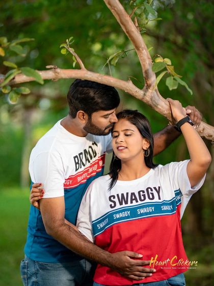 Heart Clickers - Pre-Wedding & Couple Photoshoots Casual Love Stories photo 3