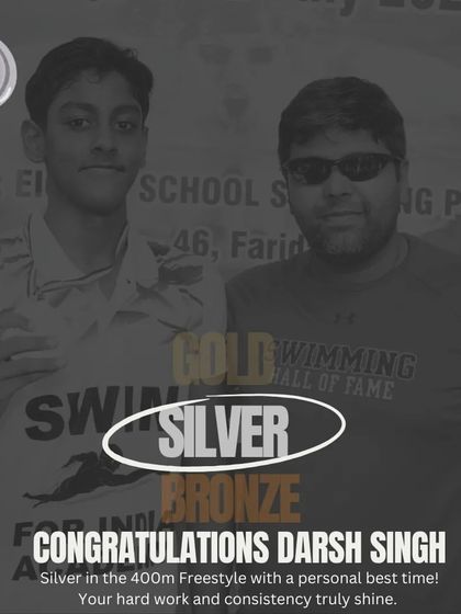 Darsh Singh with his silver medal in the 400m Freestyle, where he achieved a personal best time.