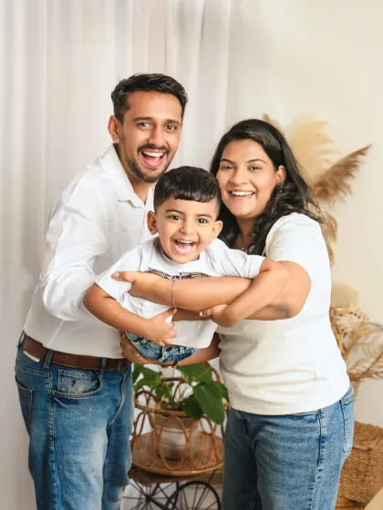 This is the real stuff. The loud, happy, messy love of a family. My goal is always to capture these candid moments of pure joy, the laughs that you'll want to remember forever.