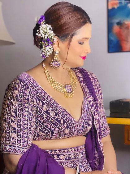 Our client here is effortlessly showcasing beauty and simplicity. For this wedding guest look, we focused on enhancing her natural features with a touch of elegance, proving that confidence is the best makeup.