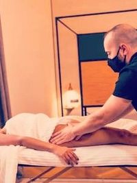 Aloe Vera Gel Massage