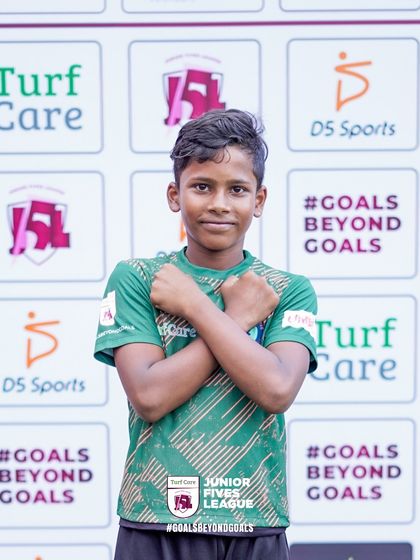 Youth Football: The Junior Fives League photo 6