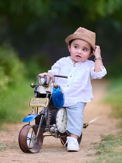 Creative Themed Portraits photo 11